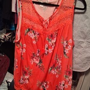 Sleeveless Embroidered Melon Color Floral Top. 3 X New York Laundry
